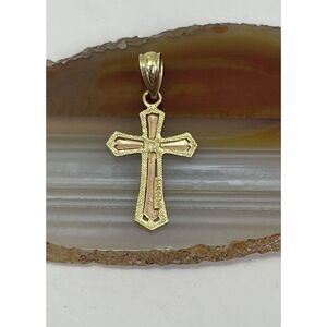 32203-  14K Marked Yellow Gold Diamond Cut & Beveled Cross Pendant 0.8g